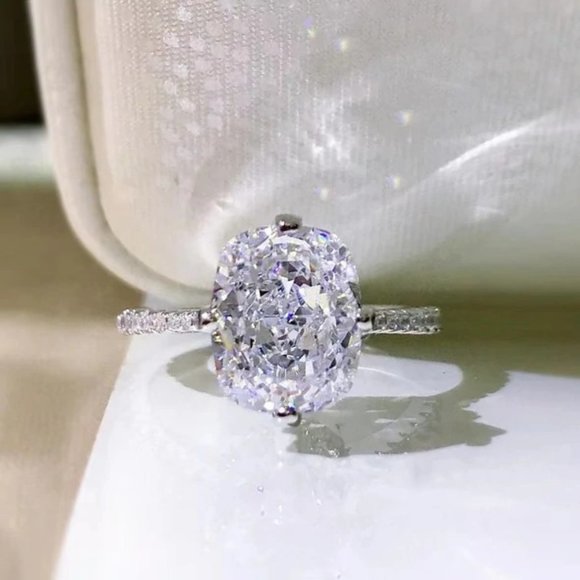 10 Carat Oval Cut Ring, 925 Sterling Silver - Picture 3 of 4